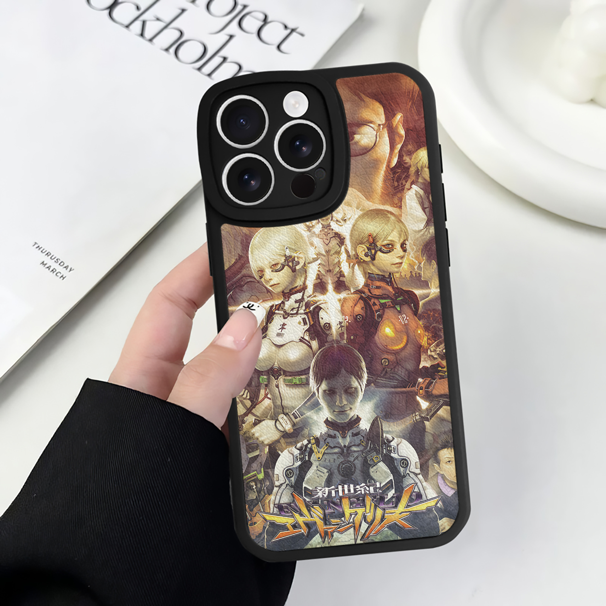（画像用） EVA 新世紀エヴァンゲリオン 【iPhone 16シリーズ対応】シリコンスマホケース（レザー調） 材質：シリコン